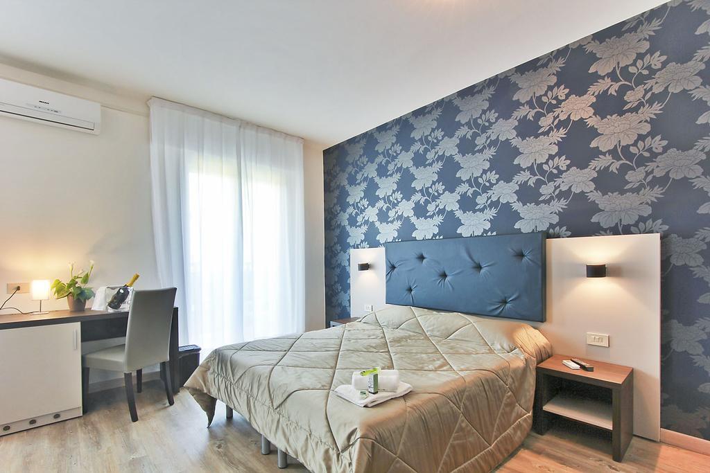 Hotel Gambrinus Линьяно-Саббьядоро Экстерьер фото
